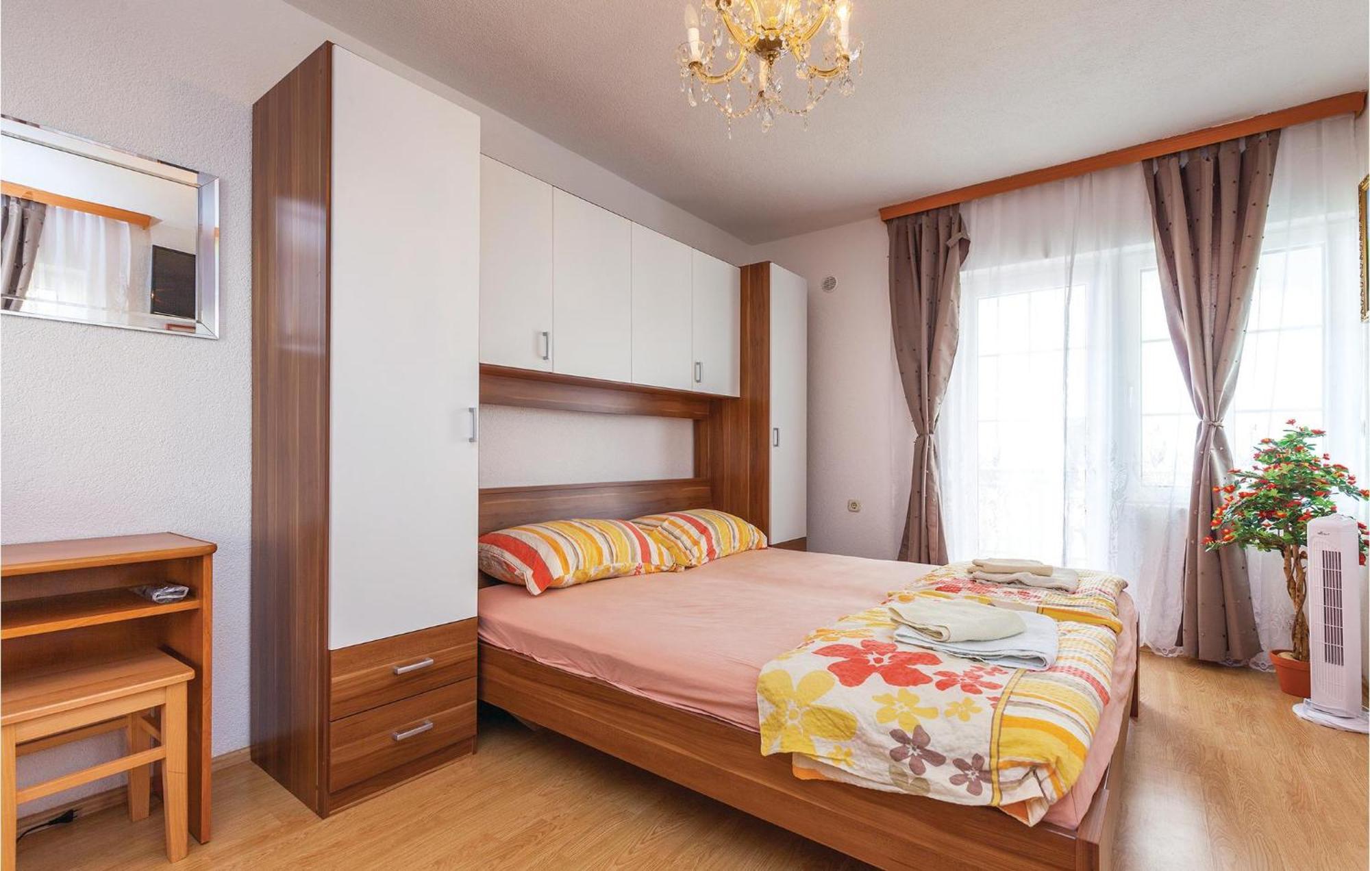 Nice Apartment In Crikvenica With Kitchen Экстерьер фото